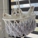 Cama Suspensa Artesanal para Gatos Estilo Rede – Snouty™ | Conforto Natural e Descanso Elevado